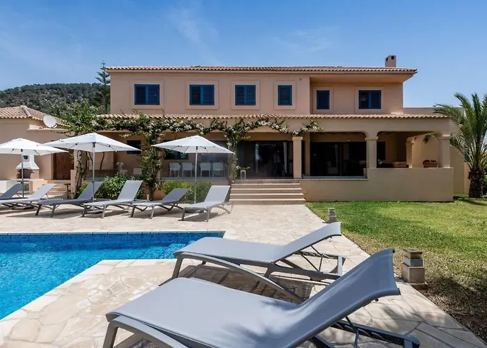 Villa Etruria close to Playa d\'en Bossa